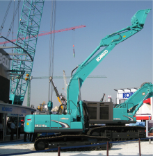 SK210LC on display at the Kobelco stand